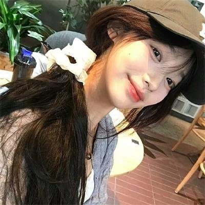 沼泽的蓝天